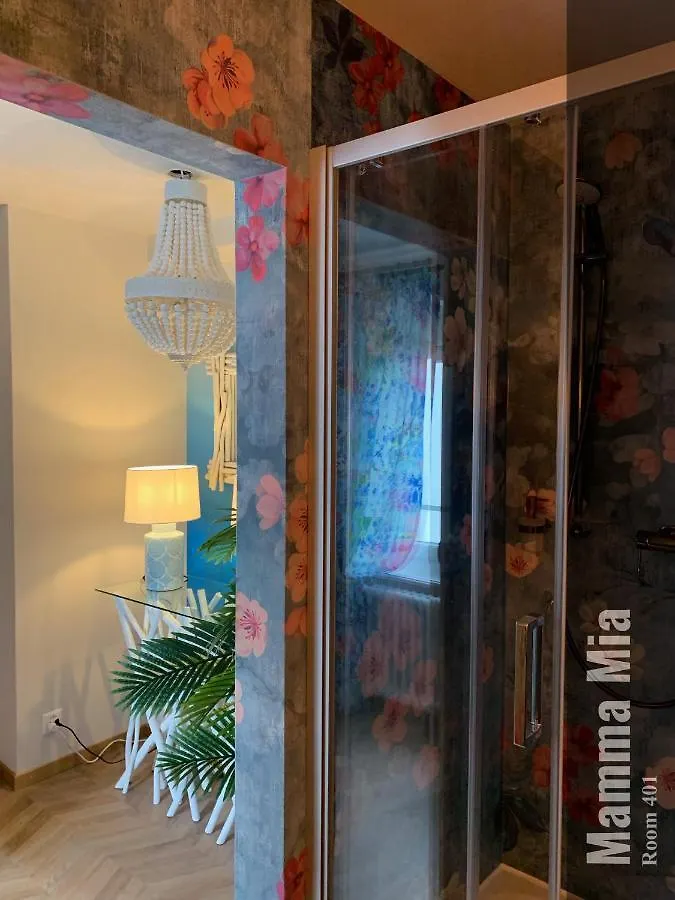 The Henry Self Check-In Guesthouse Zurich Aparthotel