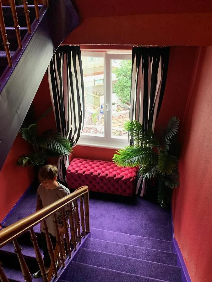 The Henry Self Check-In Guesthouse Zurich 3*,  Switzerland