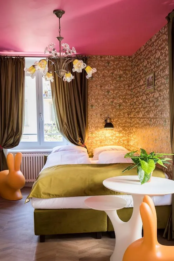 The Henry Self Check-In Guesthouse Zurich